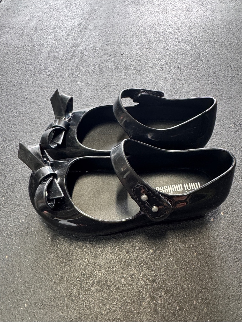 Mini Melissa Girls' Glossy Black Bow Mary Janes